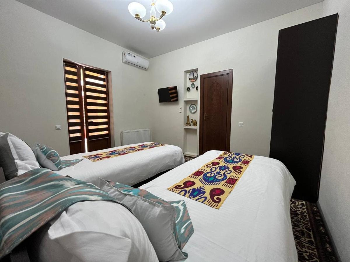 Old Safari Golden Location Guest House Бухара Екстер'єр фото
