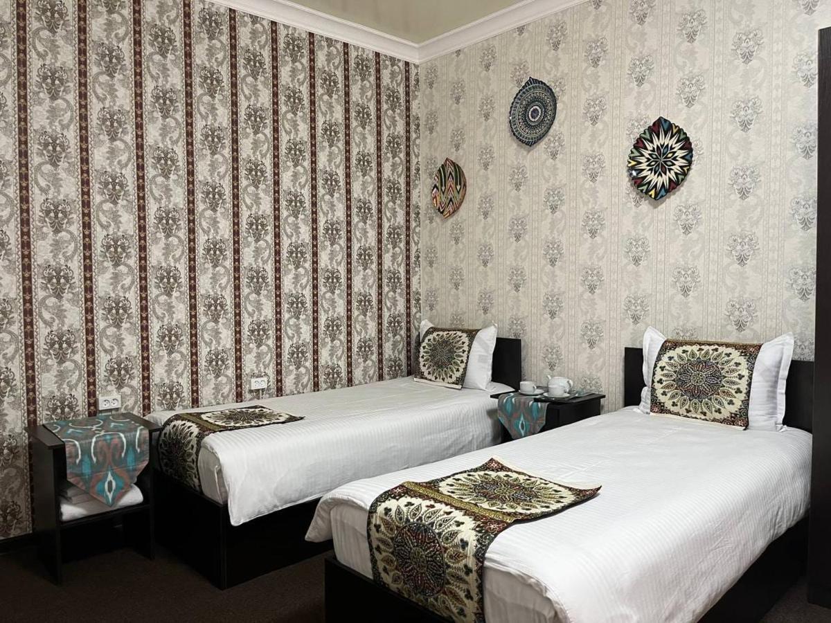 Old Safari Golden Location Guest House Бухара Екстер'єр фото