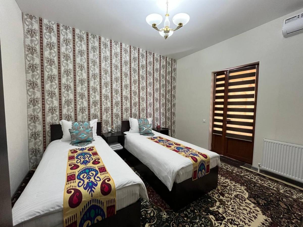 Old Safari Golden Location Guest House Бухара Екстер'єр фото