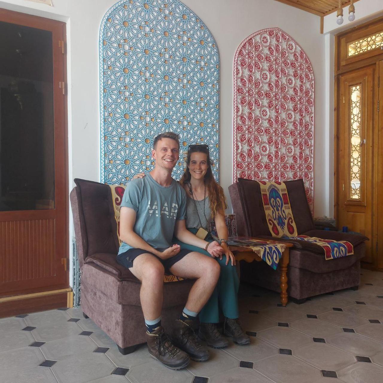 Old Safari Golden Location Guest House Бухара Екстер'єр фото
