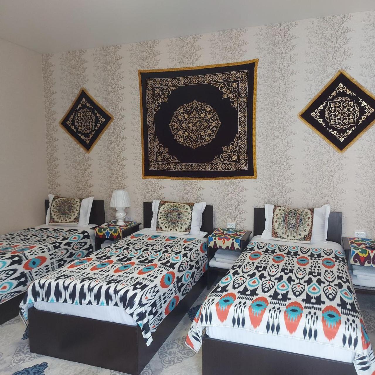 Old Safari Golden Location Guest House Бухара Екстер'єр фото