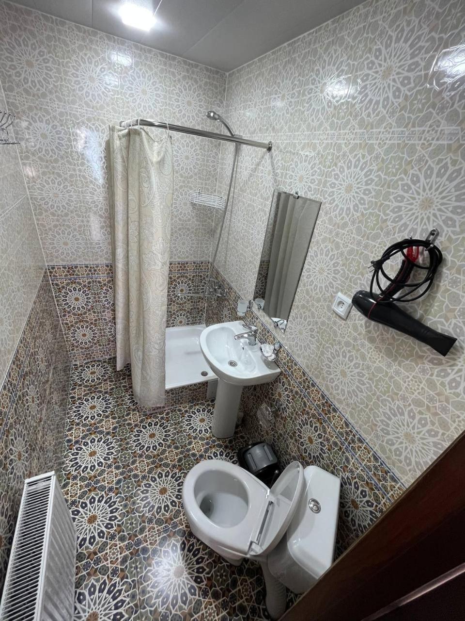 Old Safari Golden Location Guest House Бухара Екстер'єр фото